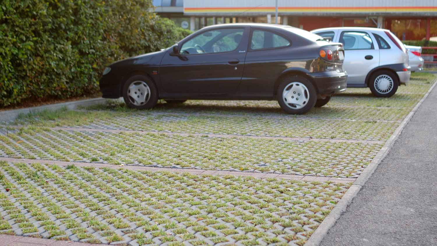 Permeable pavers and cars
