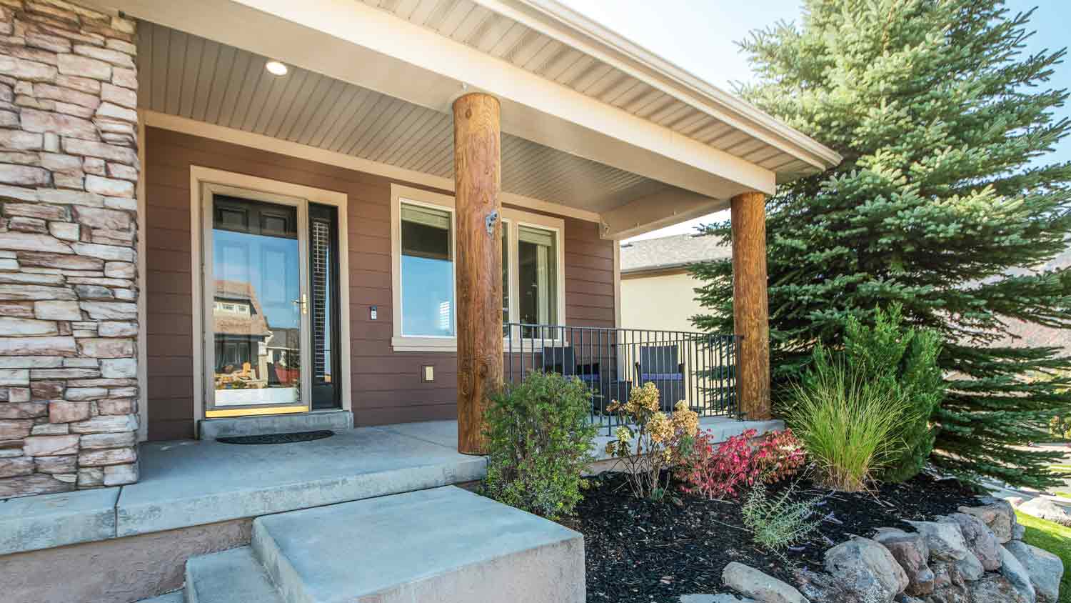 concrete front porch 
