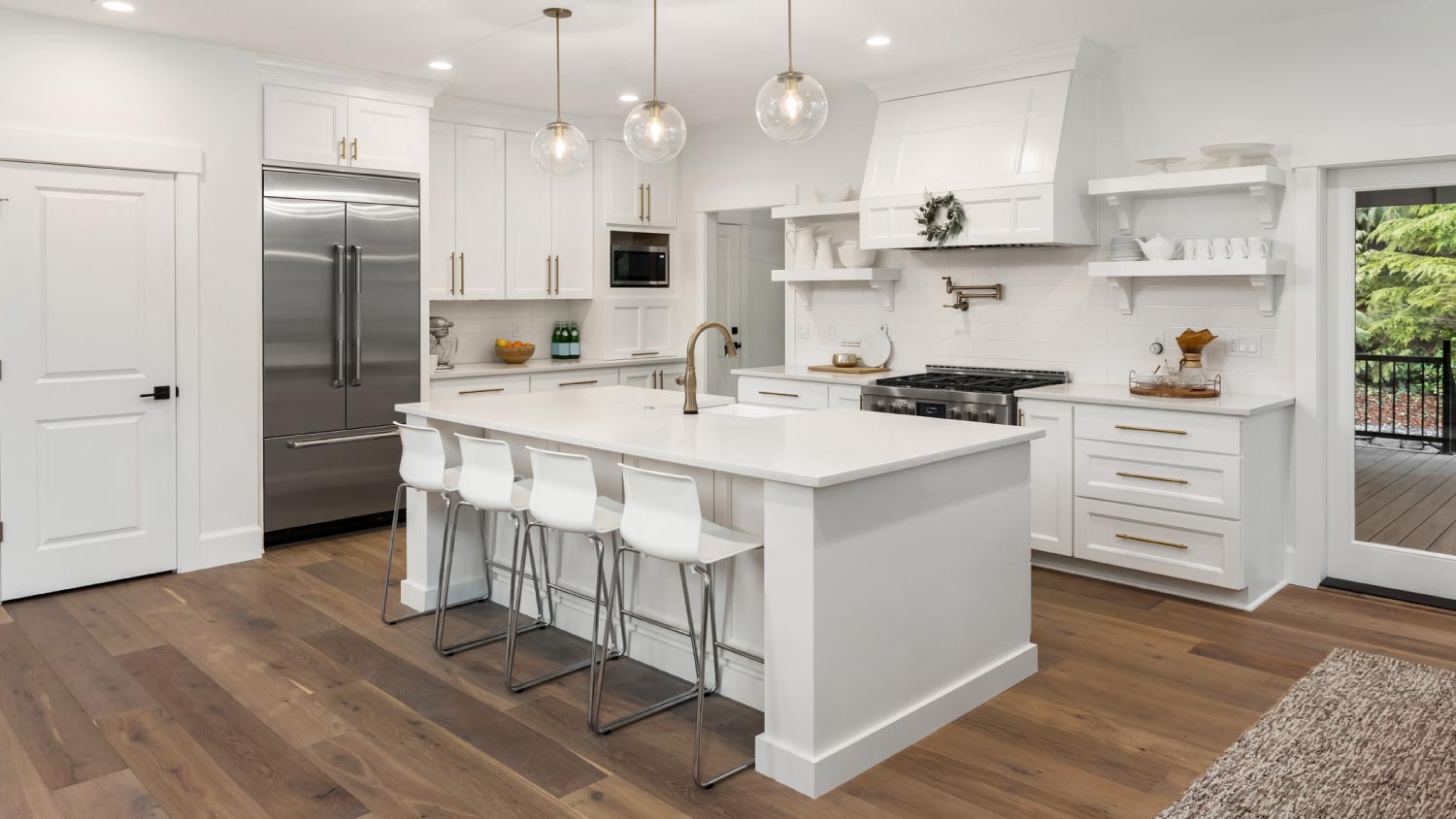 A beautiful kitchen in new luxury home