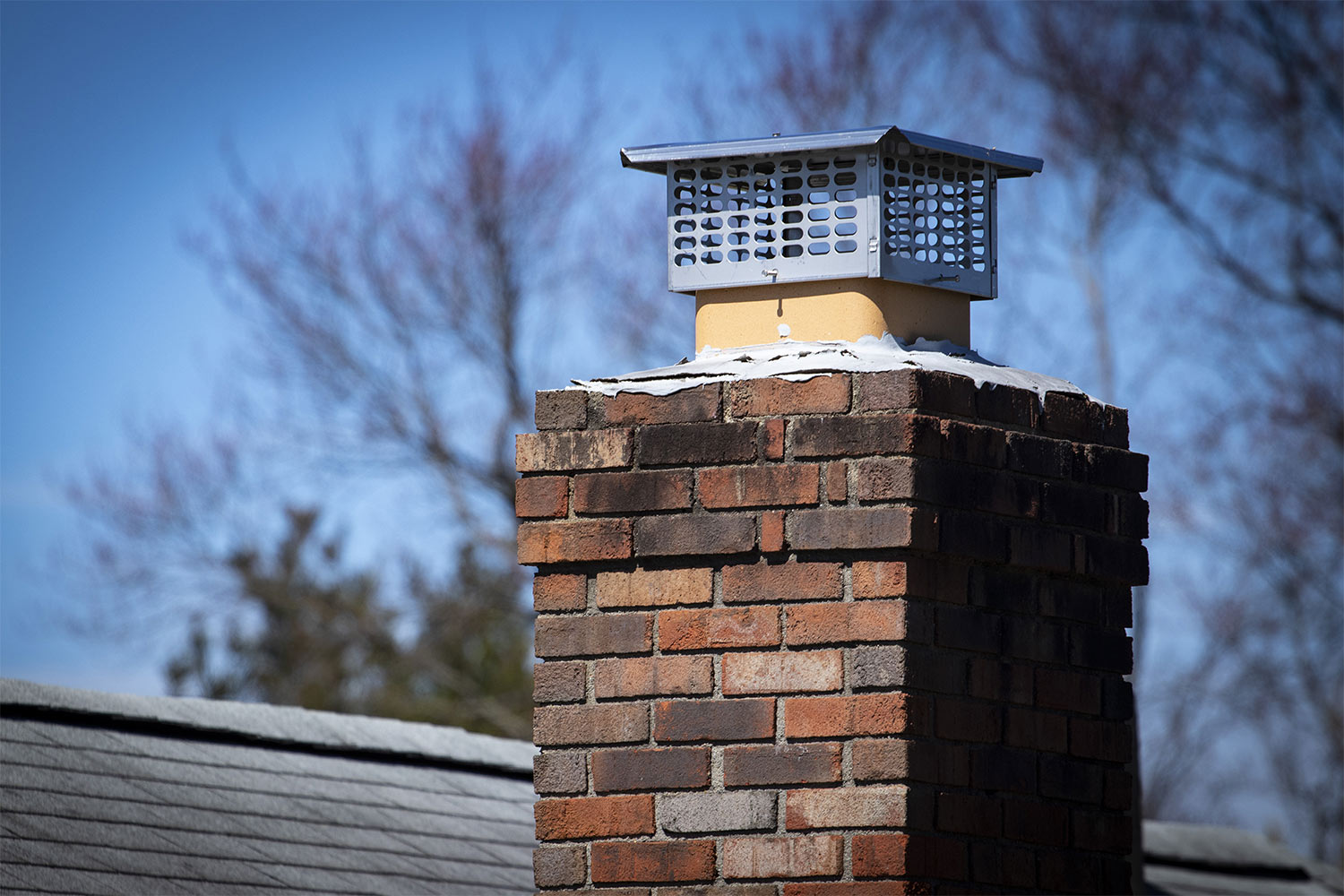 roof with chimney cap 