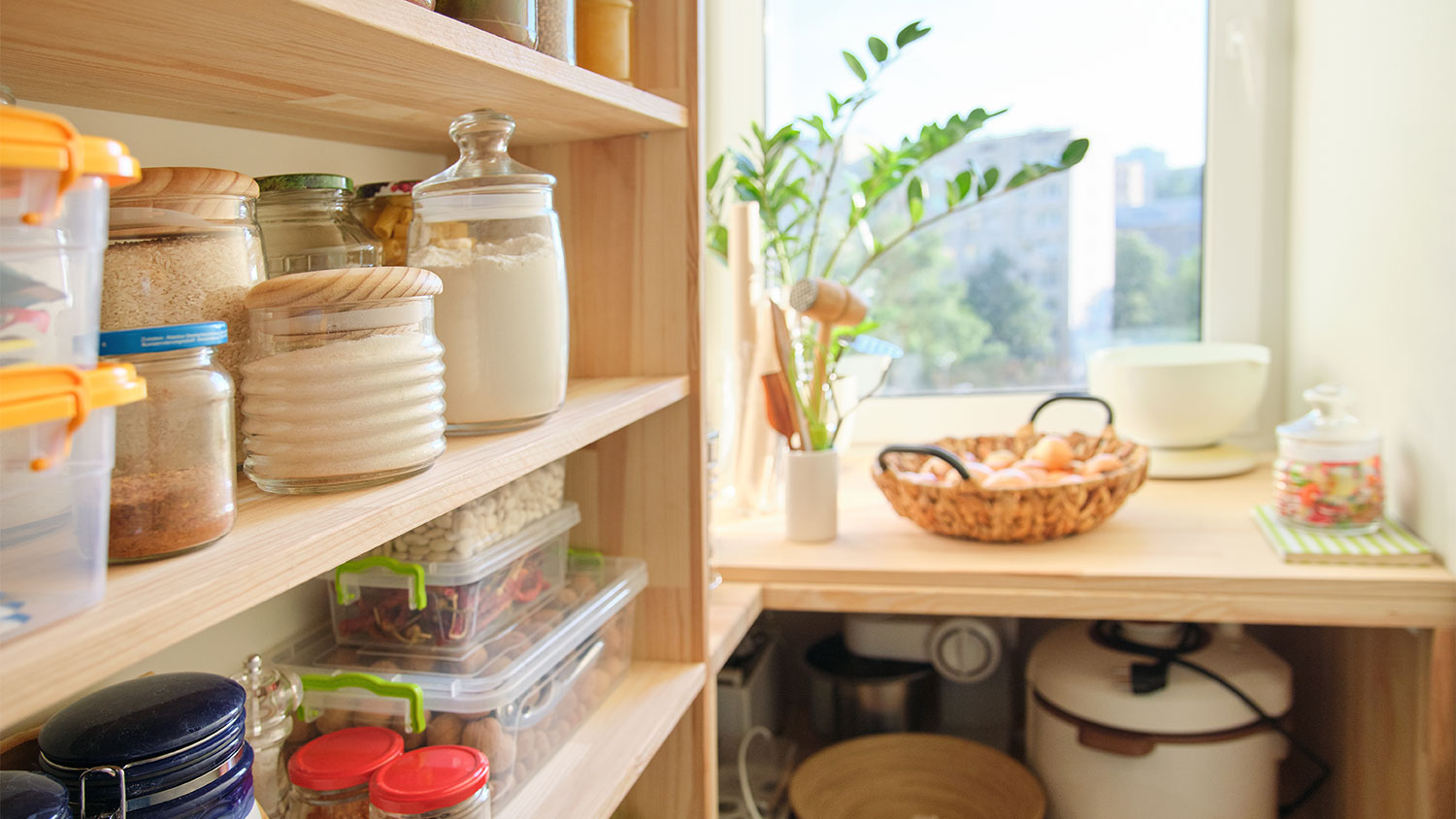 Pantry shelving